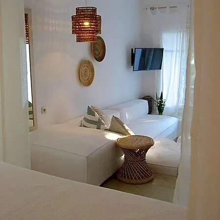 Hotel Kavos Naxos 4*
